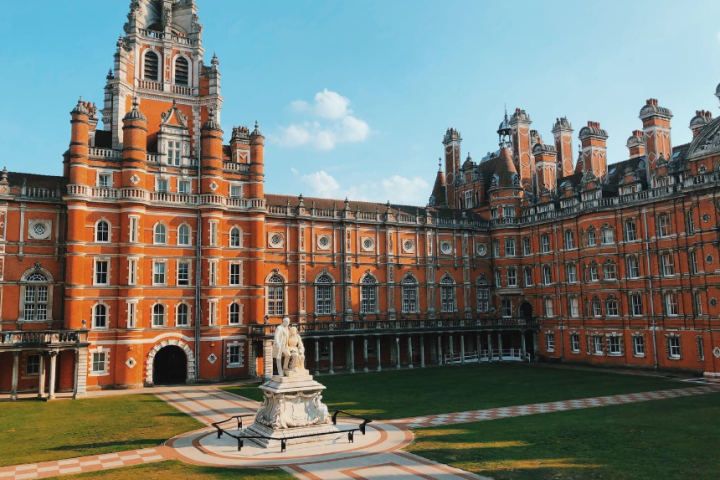 Is studying at UCL in London costing a fortune? Who doesn't know buying a house can also make a huge profit?